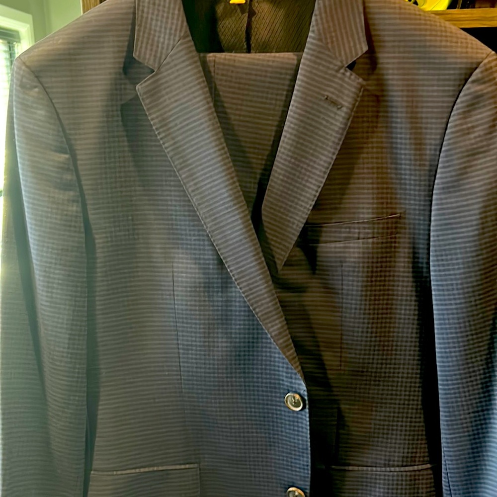 Hugo Boss Men’s suit